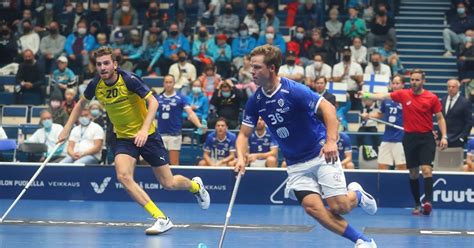 Salary and Career as a Floorball Player .
